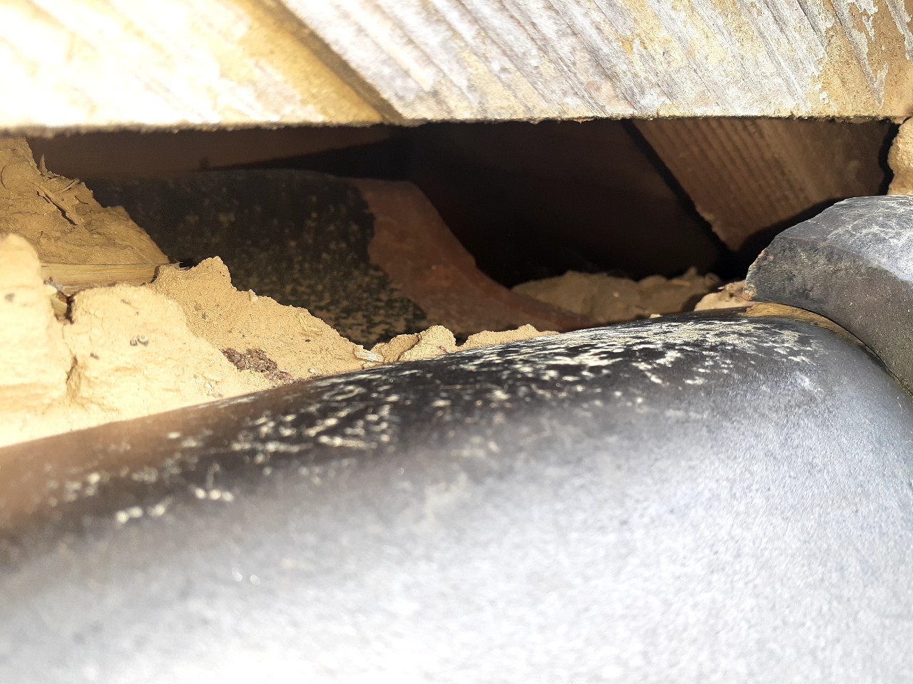 和瓦に必須の 屋根漆喰 の寿命は 塗り方に補修方法 雨漏れ対策 株式会社きよしホーム